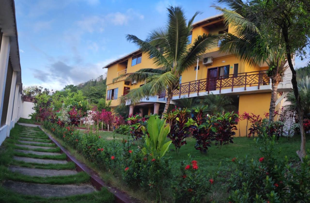 Hotel Soberao Esmeraldas Exterior photo