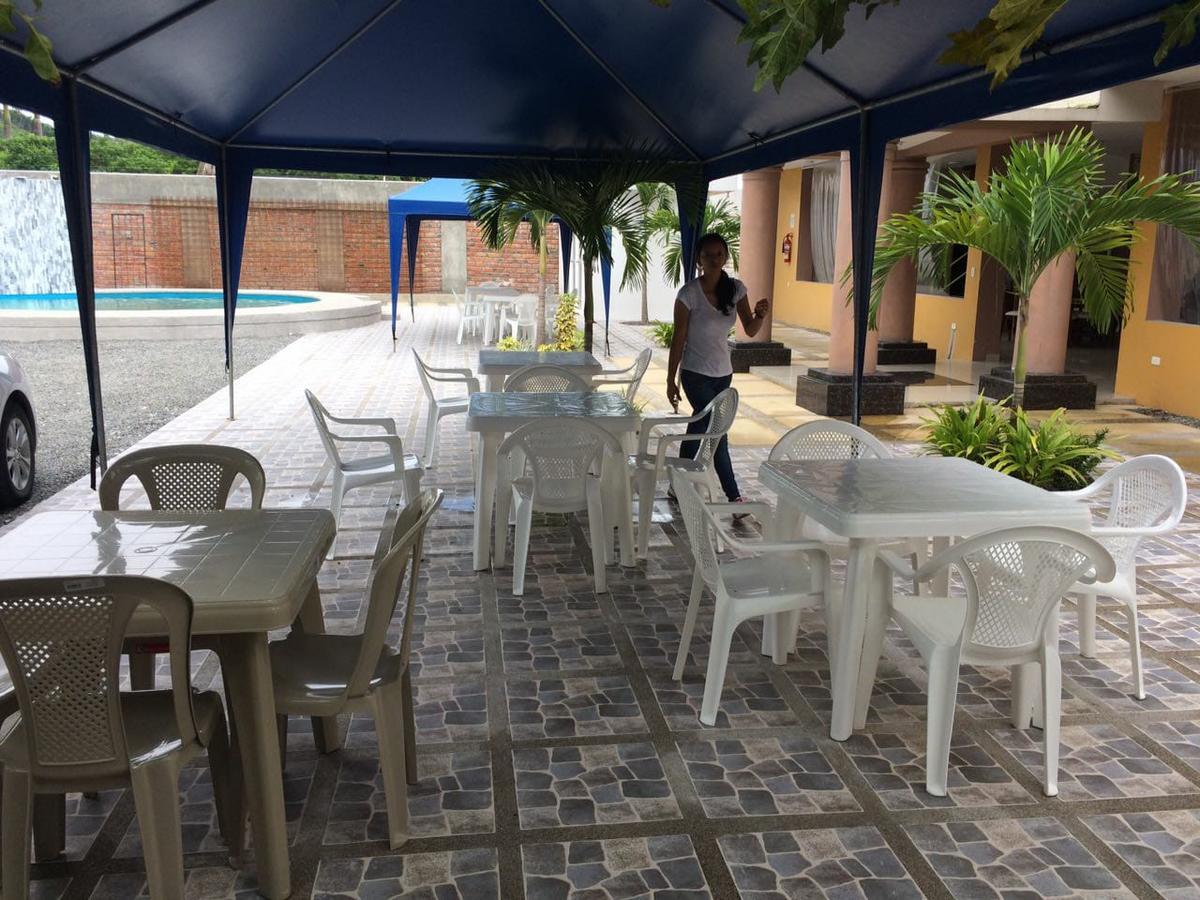 Hotel Soberao Esmeraldas Exterior photo